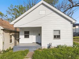 featured image of 39 S Highland St