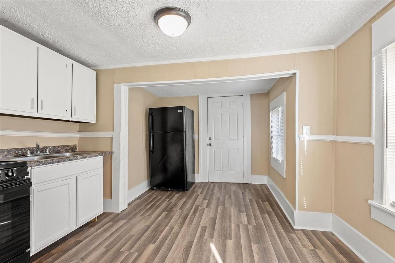 39 S Highland St - Photo 5 of 15