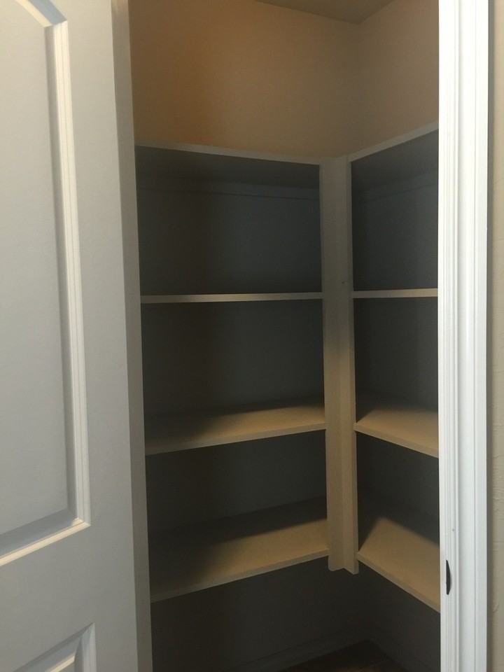 9028 Sw 46th St - Photo 5 of 8