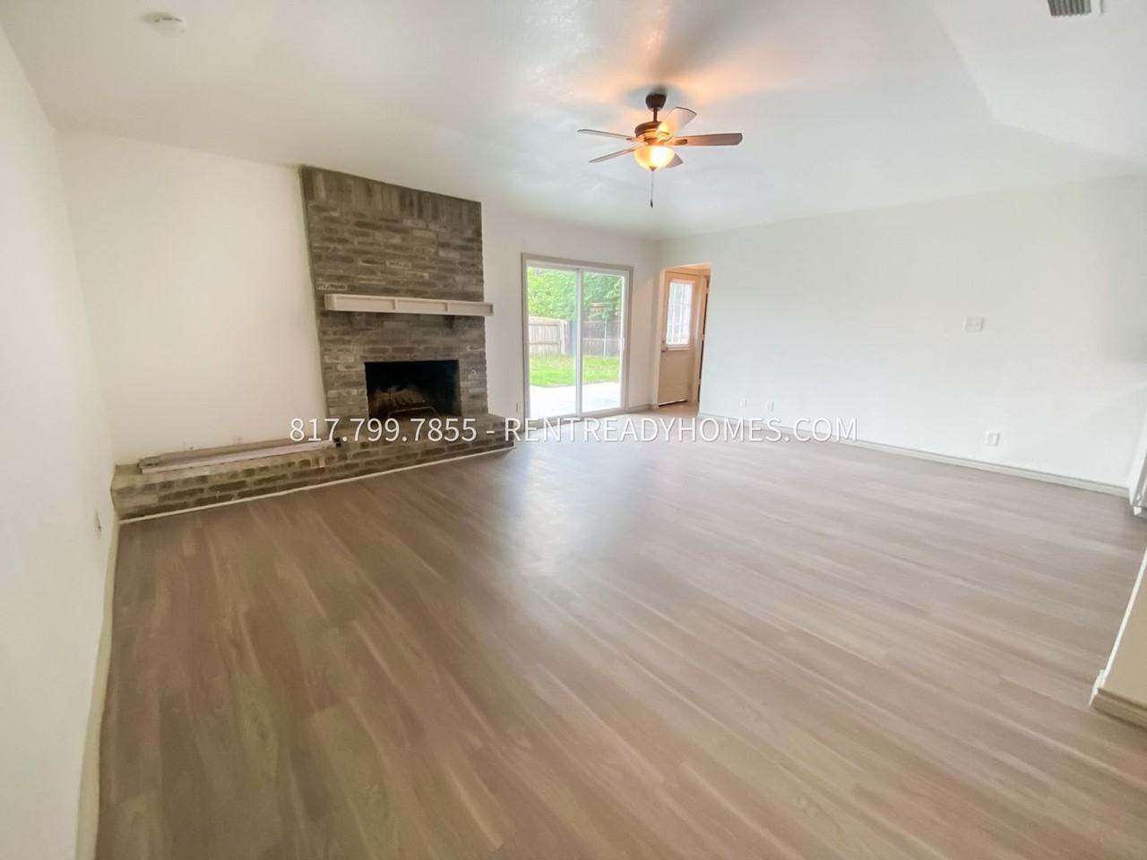 203 Shady Oaks Cir - Photo 3 of 16