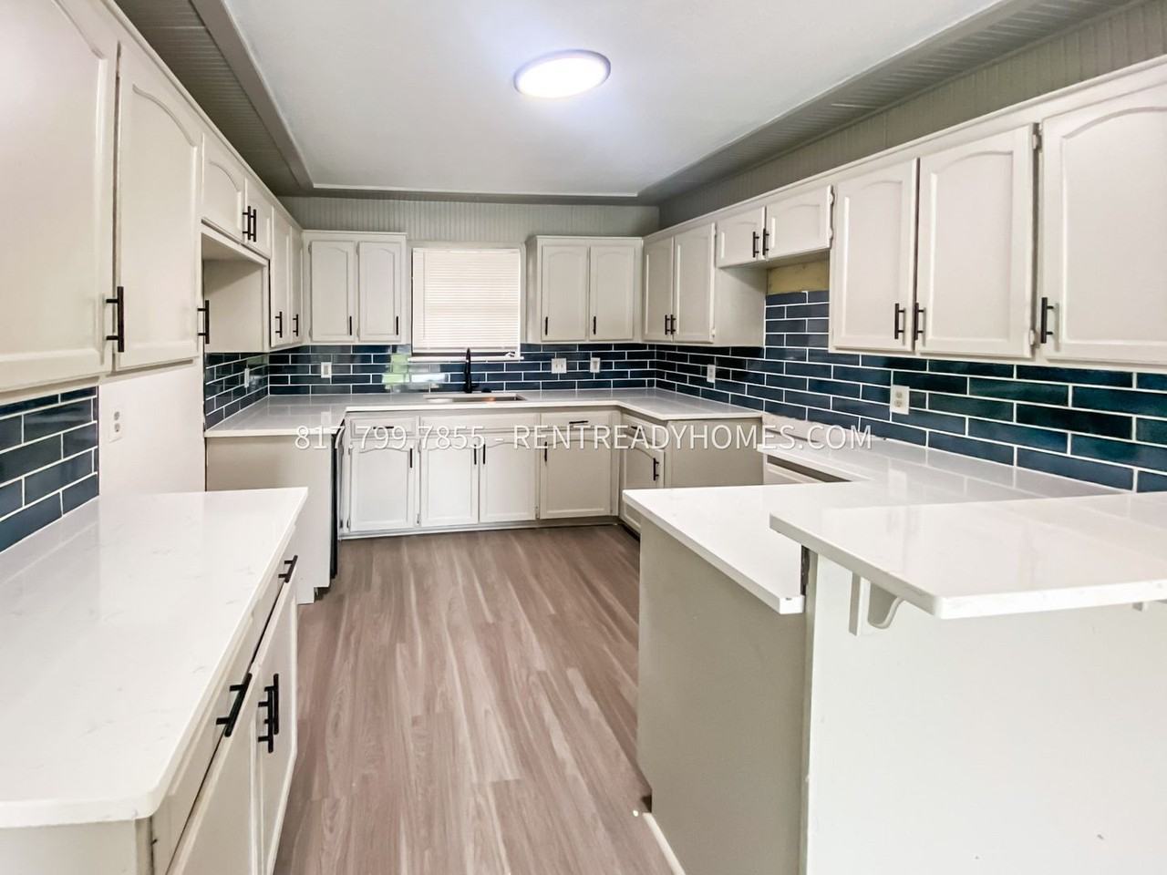 203 Shady Oaks Cir - Photo 4 of 17
