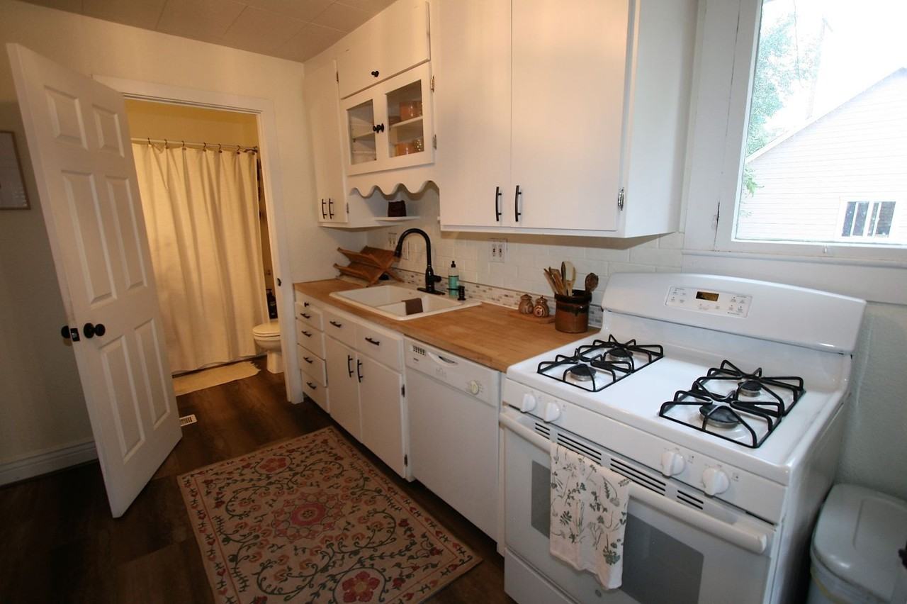 1704 W Vermijo Ave - Photo 6 of 15