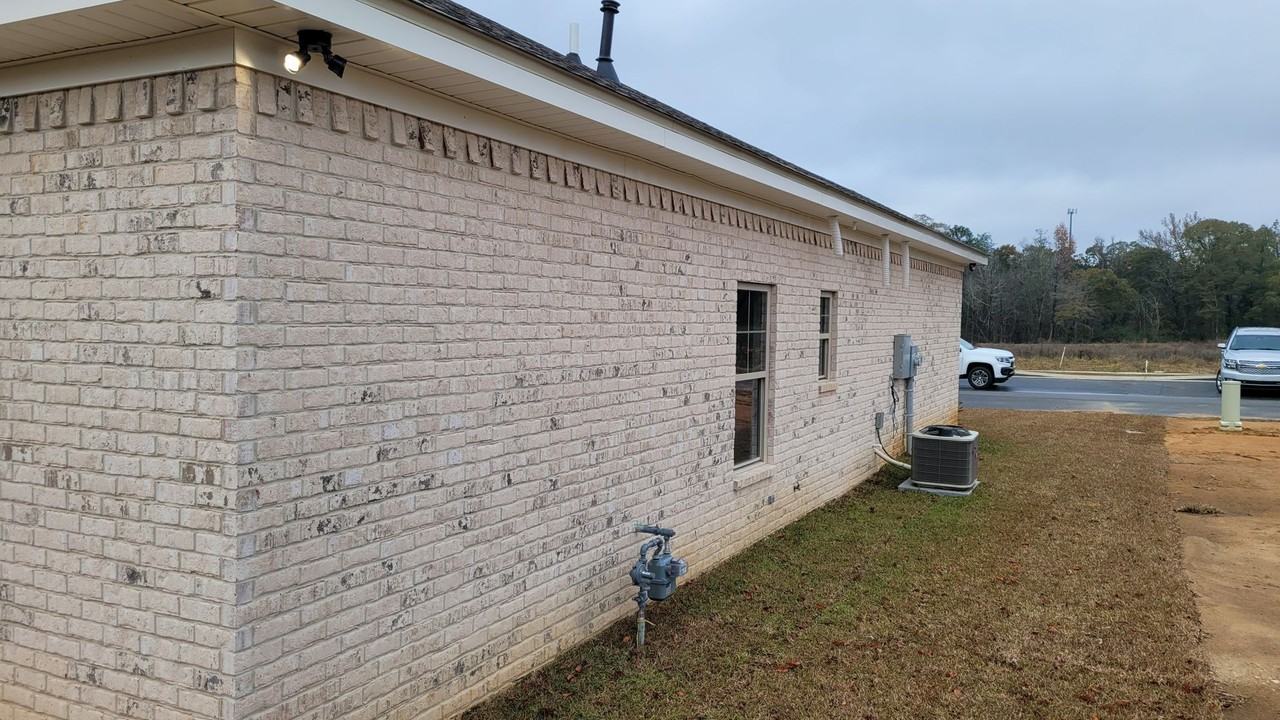 109 Jennie Dr - Photo 4 of 30