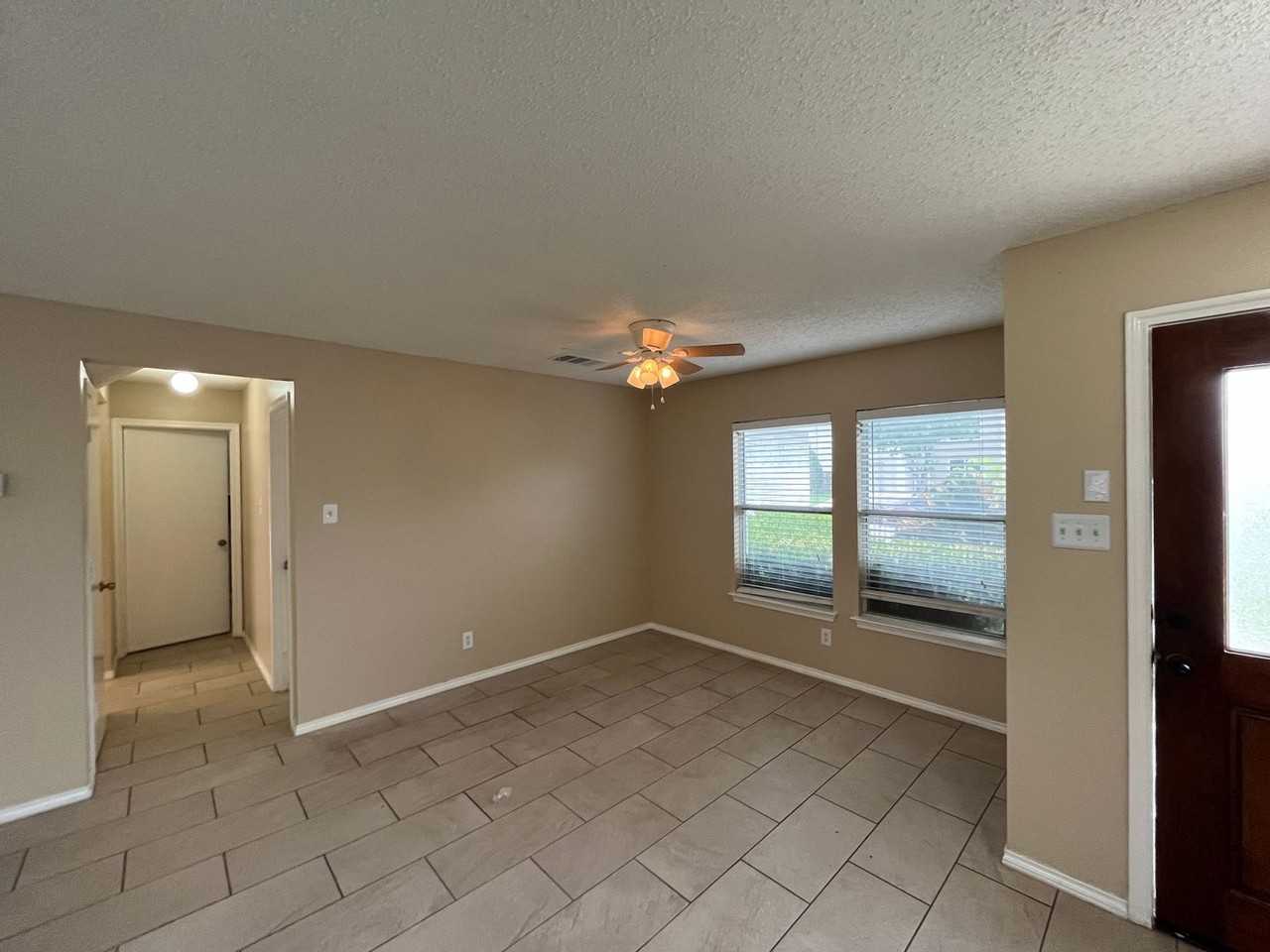 6919 Heron Flts - Photo 3 of 31