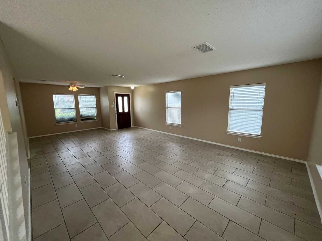 6919 Heron Flts - Photo 7 of 31