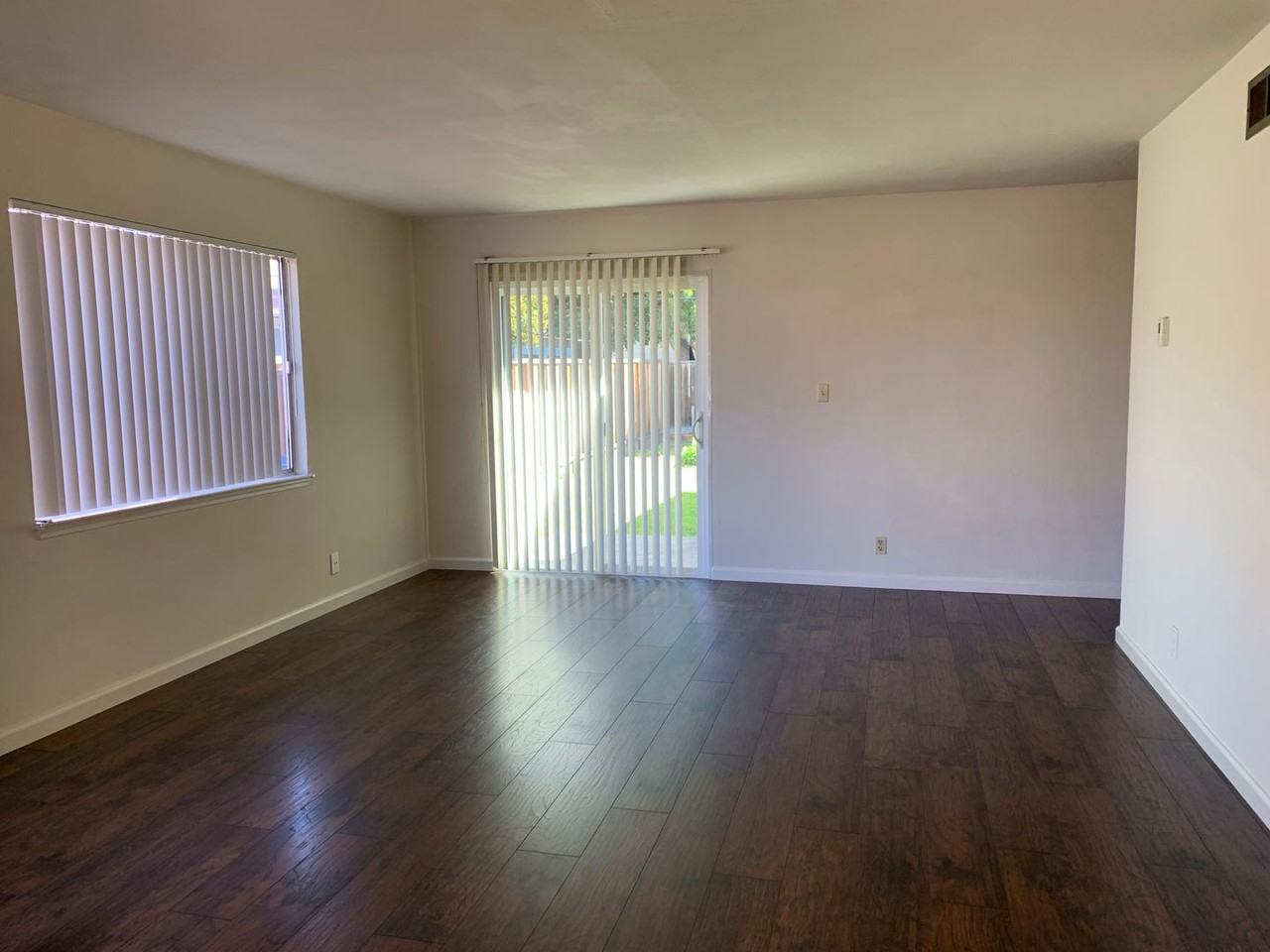 558 Hazel Dell Way - Photo 2 of 11