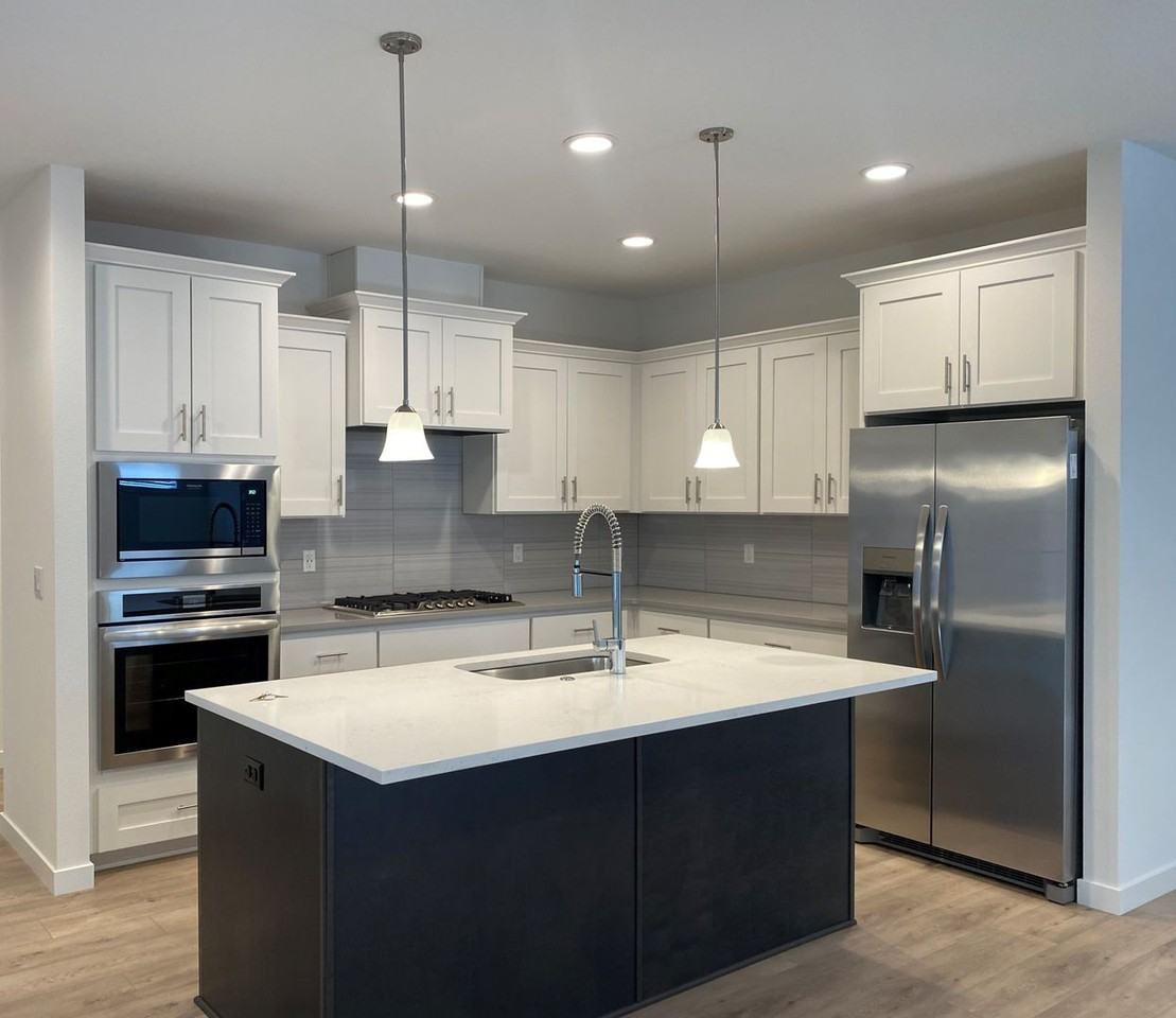 17705 Sw Lockwood Ct - Photo 2 of 36