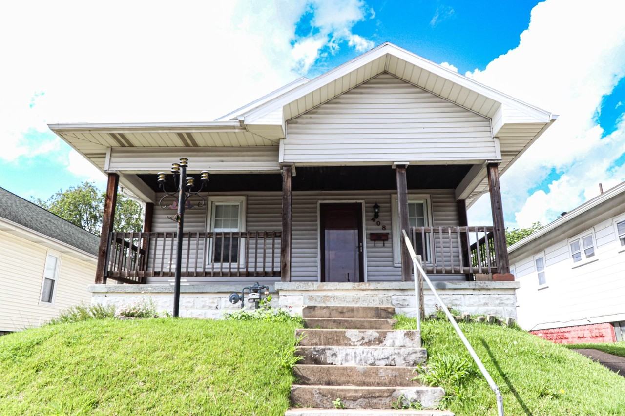 408 Richardt Ave - Photo 2 of 11