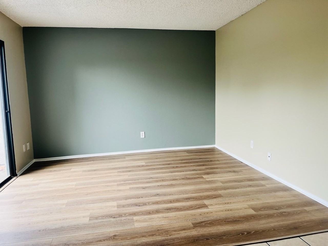 3121 Inland Empire Blvd - Photo 2 of 8