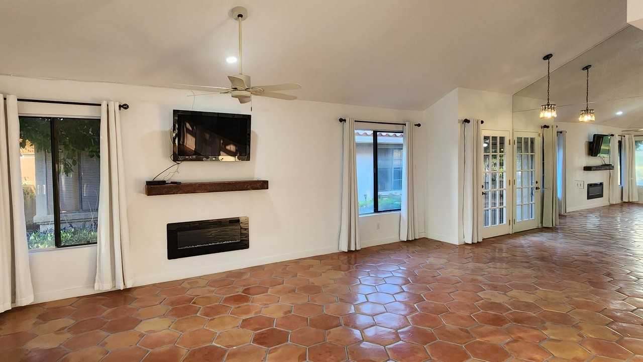 41489 Woodhaven Dr W - Photo 6 of 11