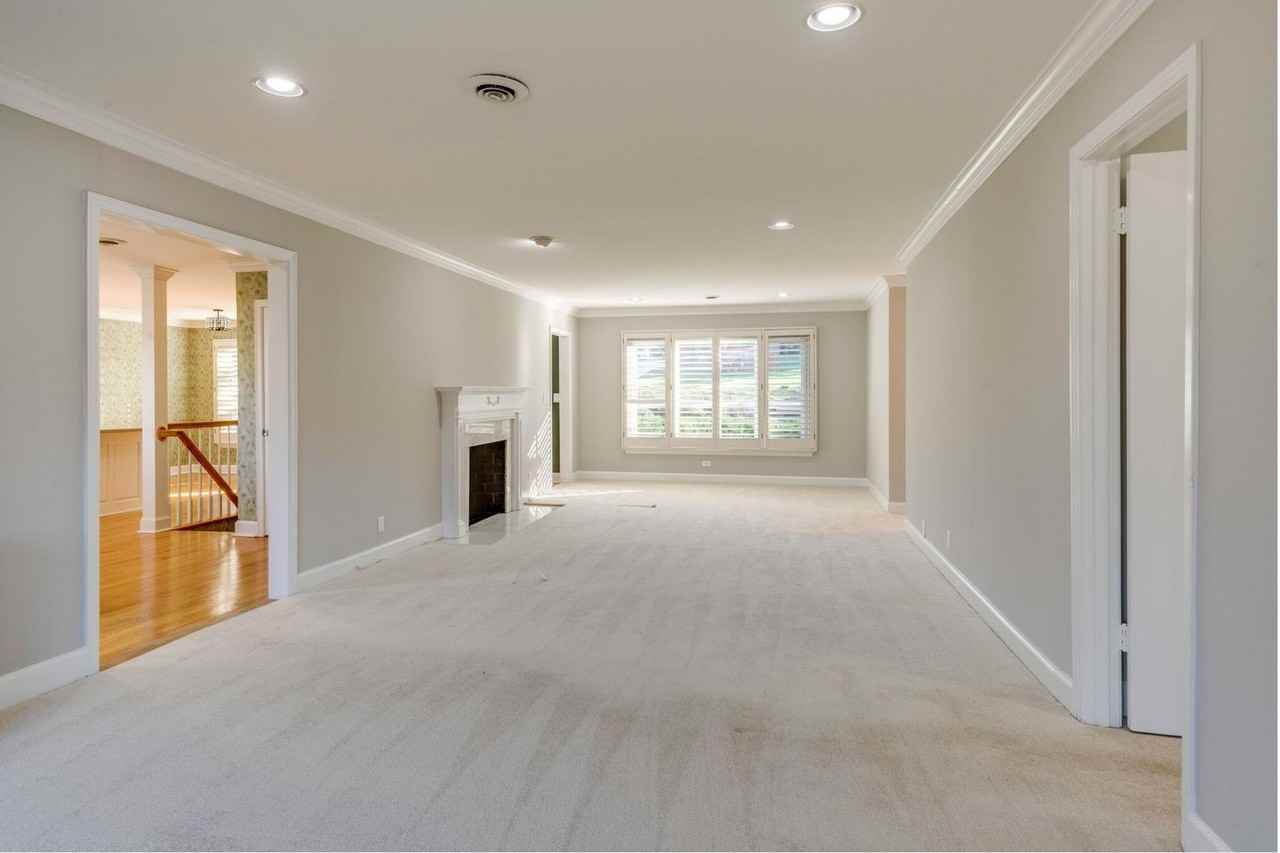 2817 White Oak Dr - Photo 6 of 37