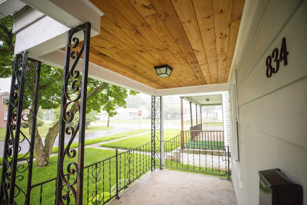 834 Turner Ave - Photo 3 of 20