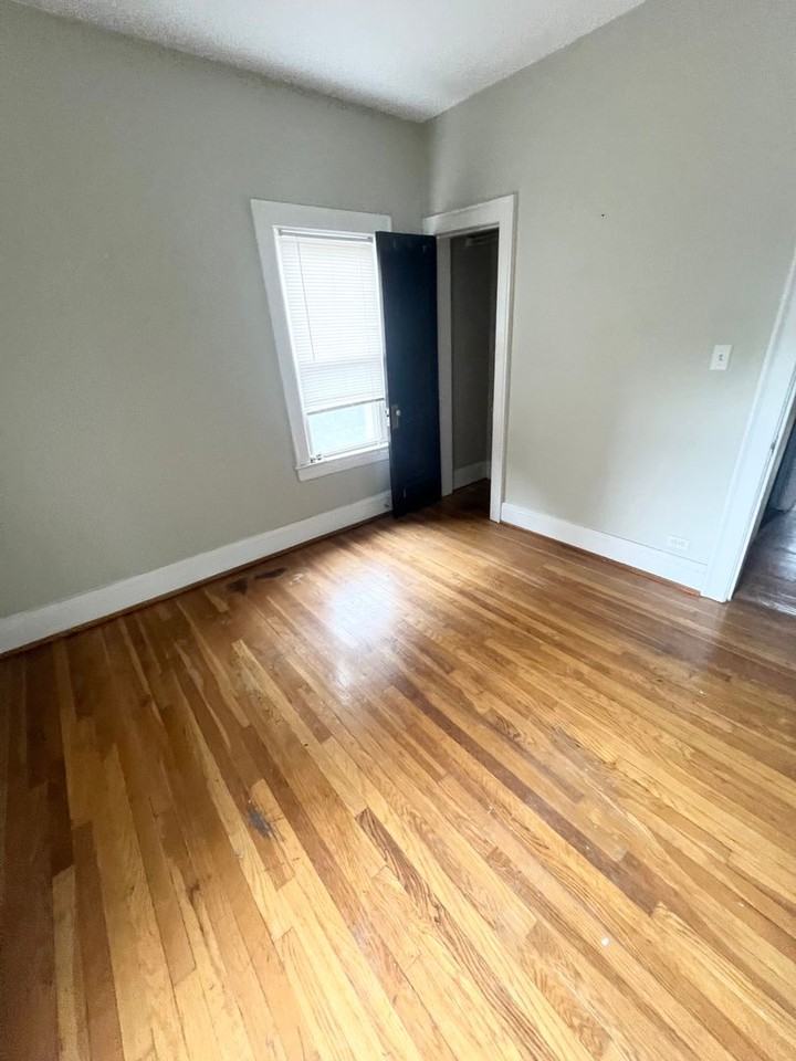 2676 Mayfield Road - Photo 6 of 11