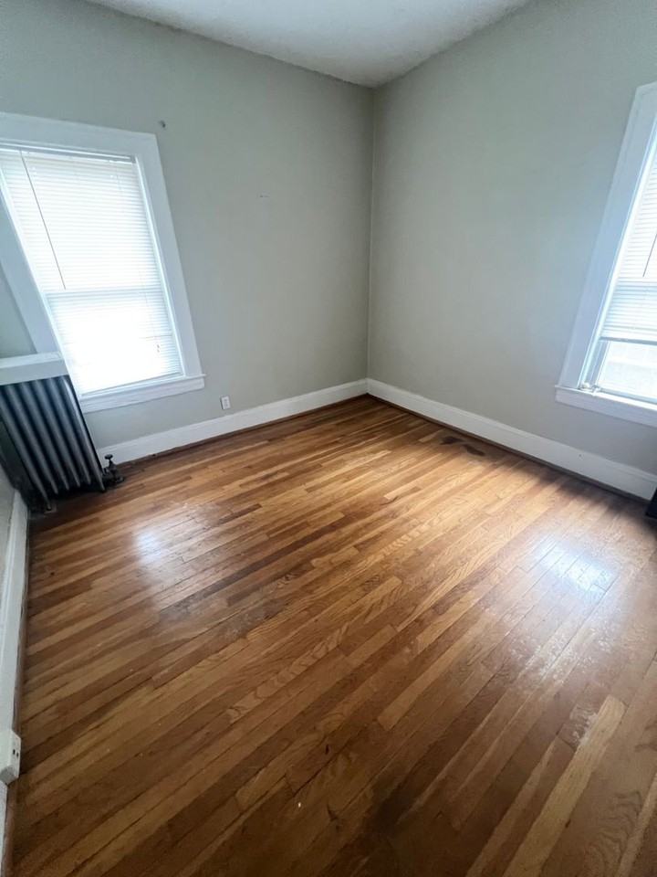 2676 Mayfield Road - Photo 7 of 11