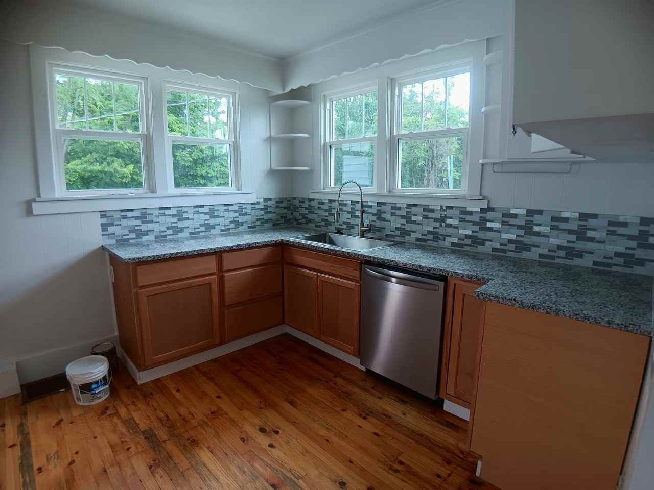 1813 7th St - Photo 7 of 14