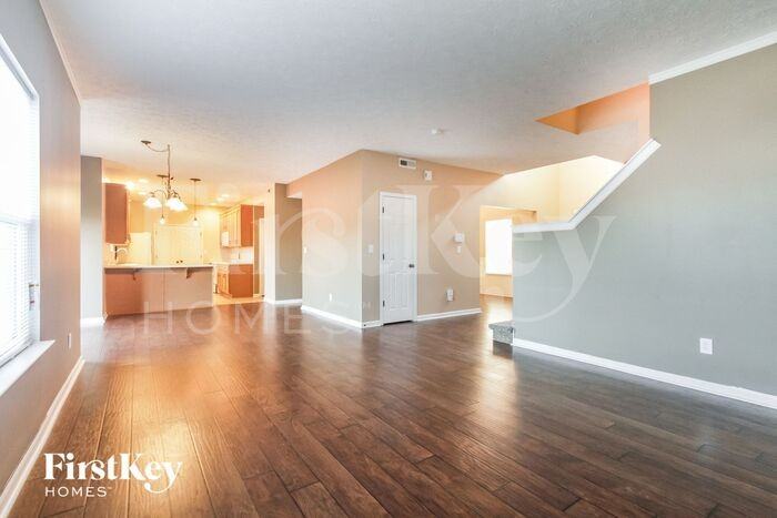 2243 Tanya Dr - Photo 2 of 15