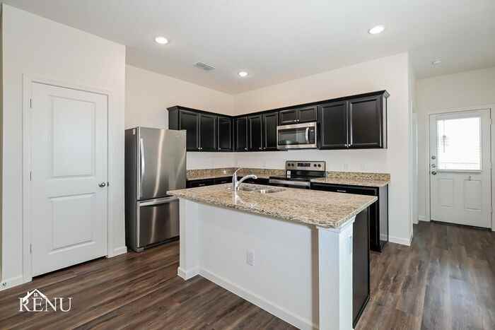 6608 Charleston Dr #6608CD - Photo 3 of 16