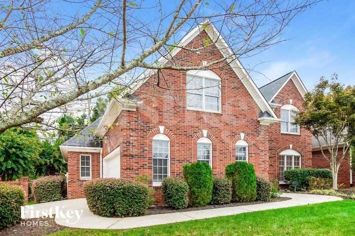 1297 Kennett Ave - Photo 2 of 15