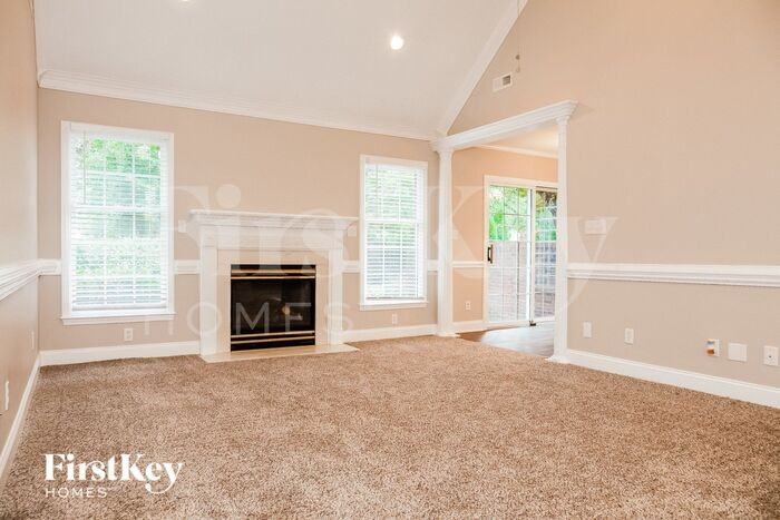 1297 Kennett Ave - Photo 3 of 15