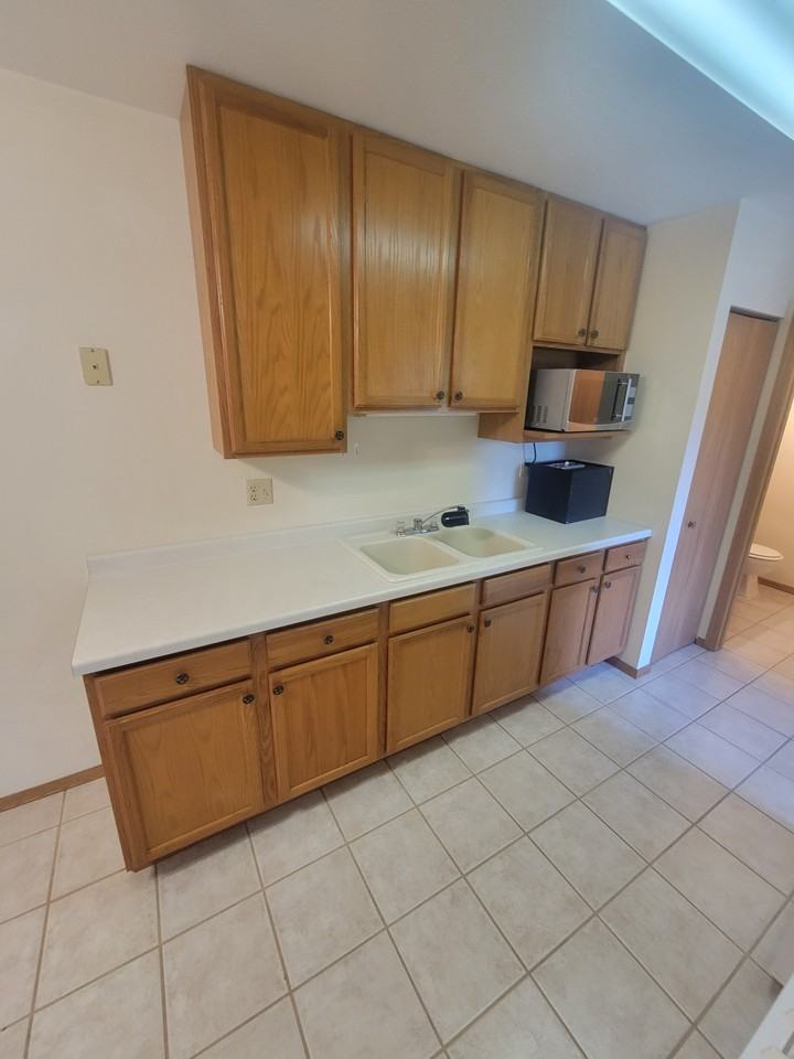 1709 La Crescent St #123 - Photo 5 of 14