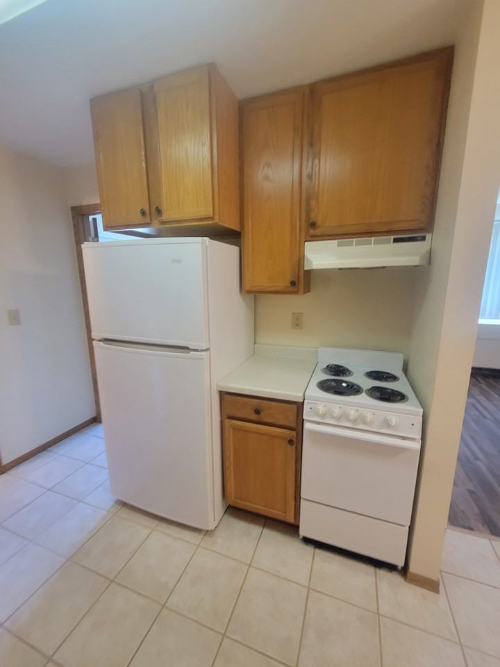 1709 La Crescent St #123 - Photo 6 of 14