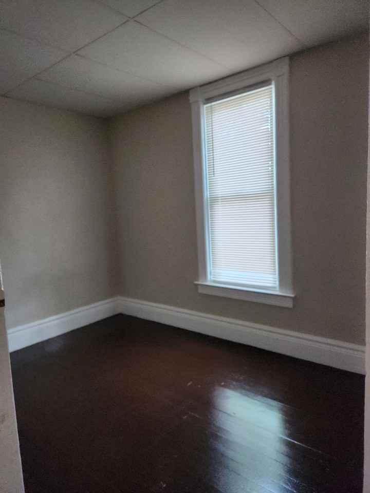 1864 Seneca St #2 - Photo 3 of 8