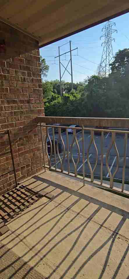 410 Kennedy Dr #410 - Photo 2 of 8