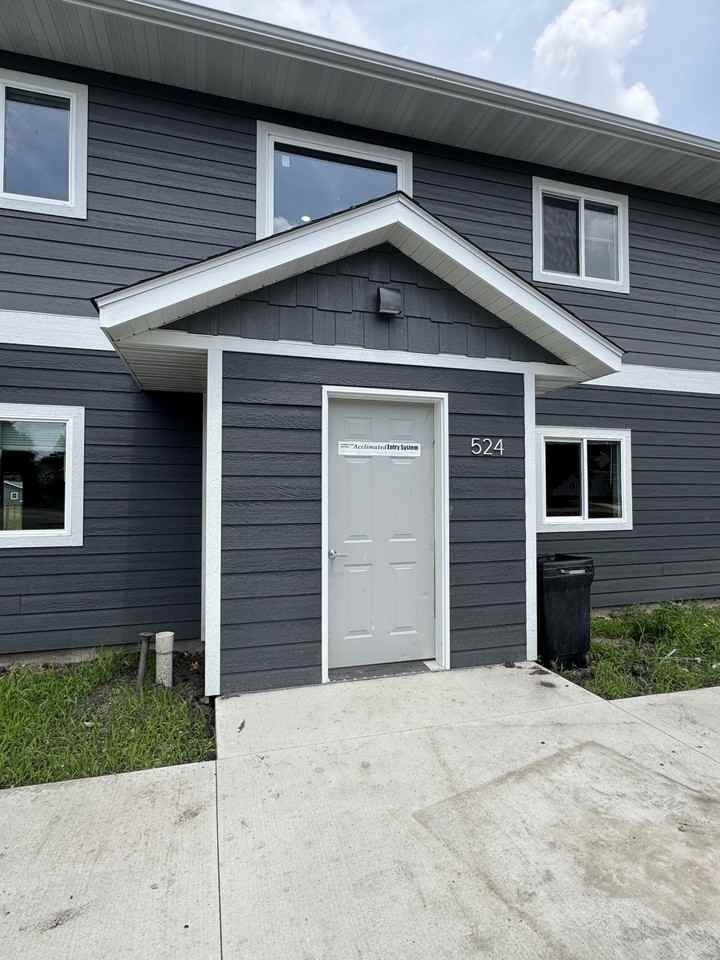 524 6th St #AB - Photo 3 of 24