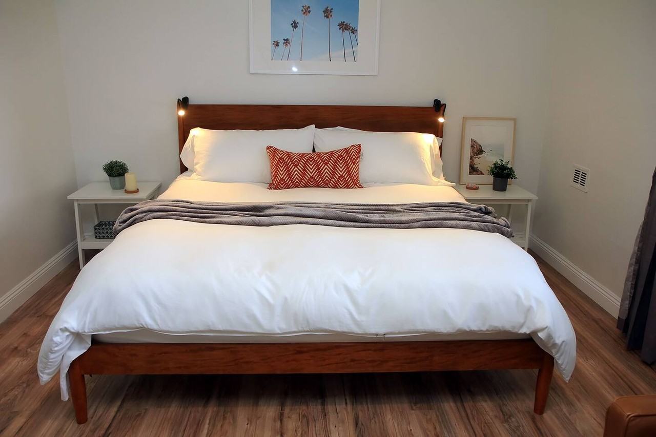 12118 Ramona Avenue - Photo 4 of 27