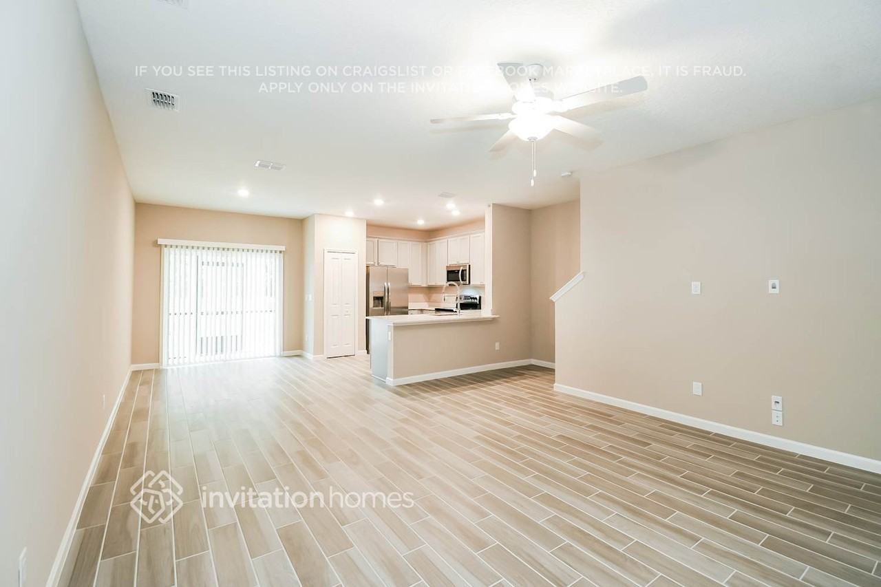 613 Cherry Ridge Dr - Photo 4 of 21