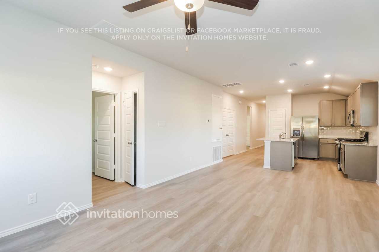 24849 Scilla Way - Photo 5 of 17