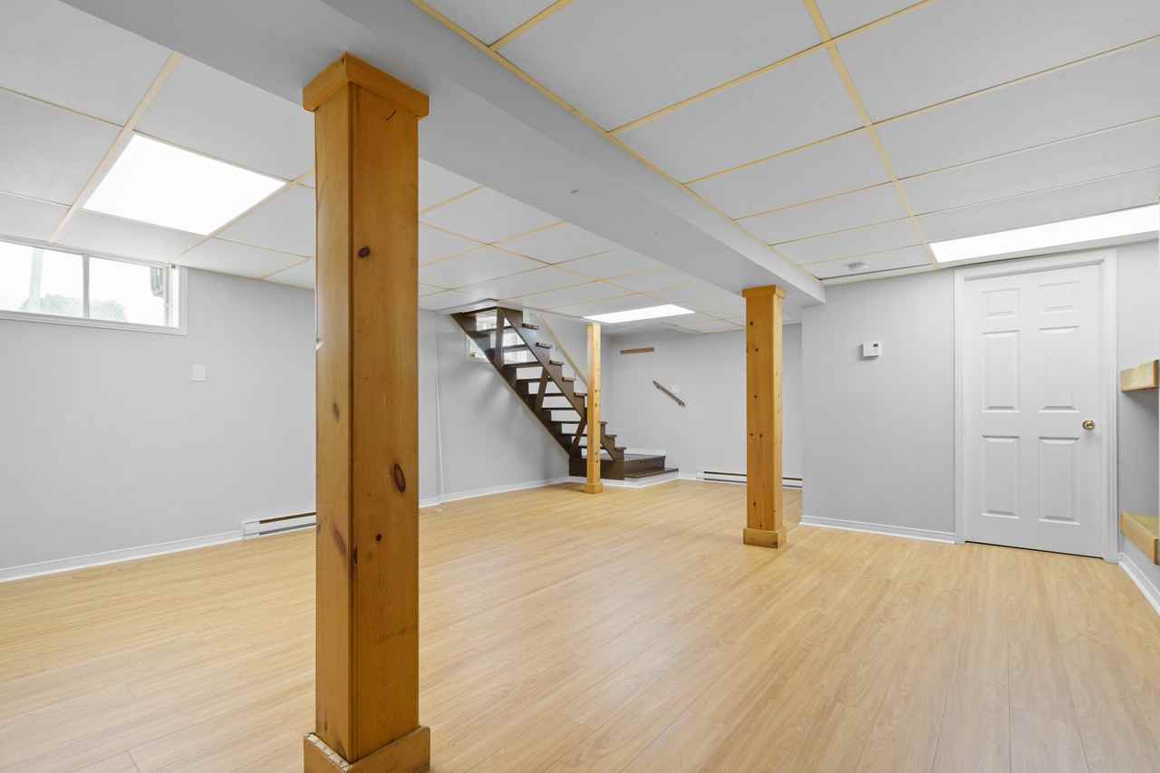 D-250 Ave. de Buckingham, Gatineau - Photo 2 of 13