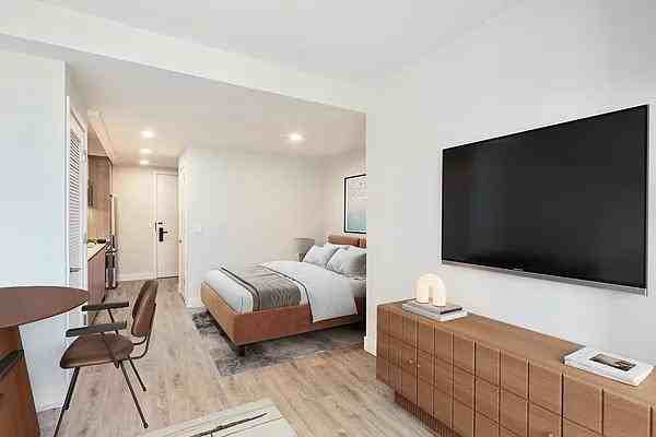 Crown St #210 - Photo 2 of 20