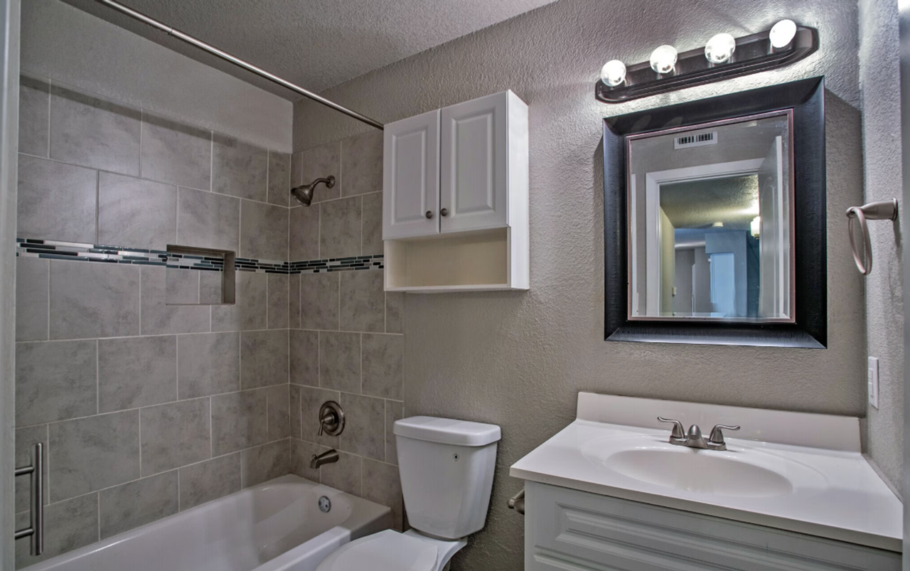 The Square - Photo 6 of 16