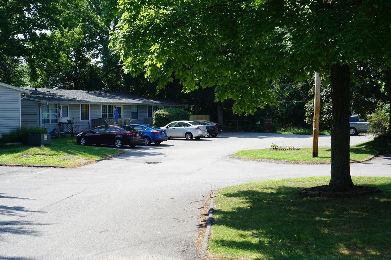 365 Lamberton Ave - Photo 2 of 10