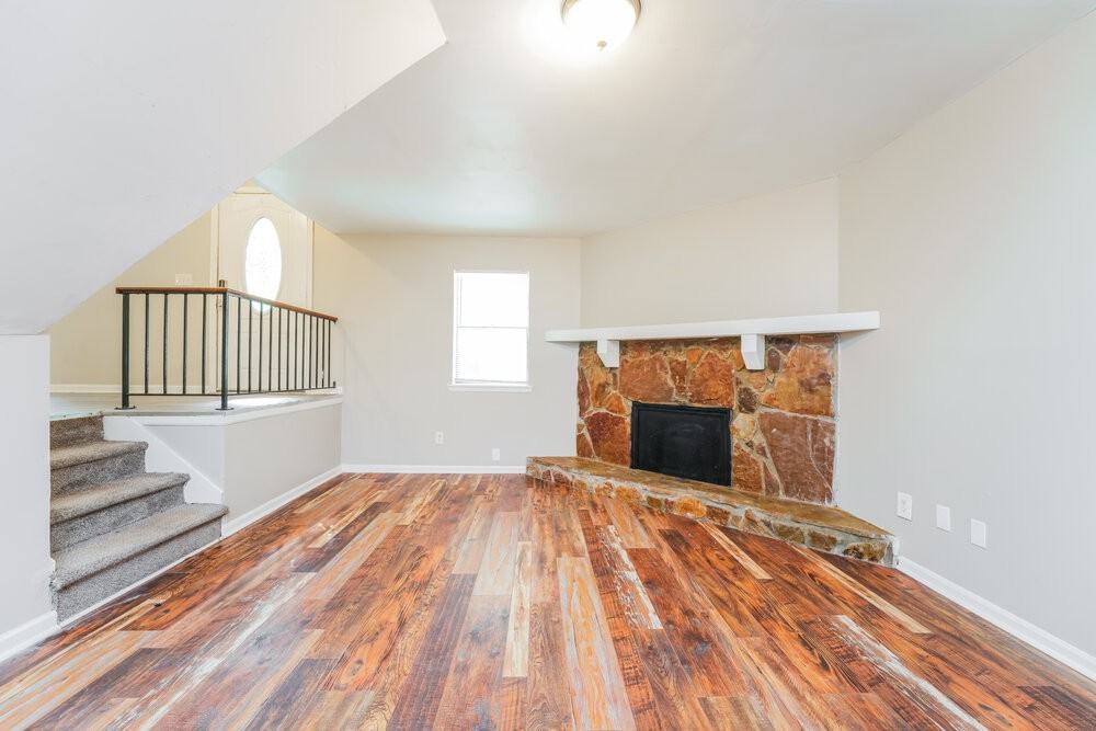 1115 Forest Path - Photo 4 of 17