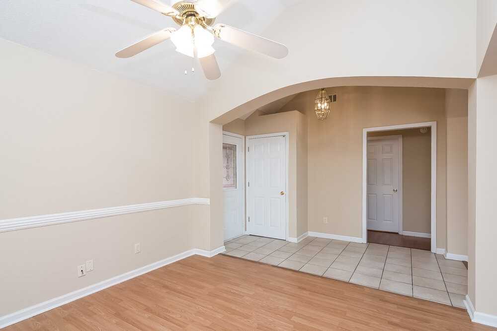 5400 Milton Ridge Dr - Photo 4 of 15