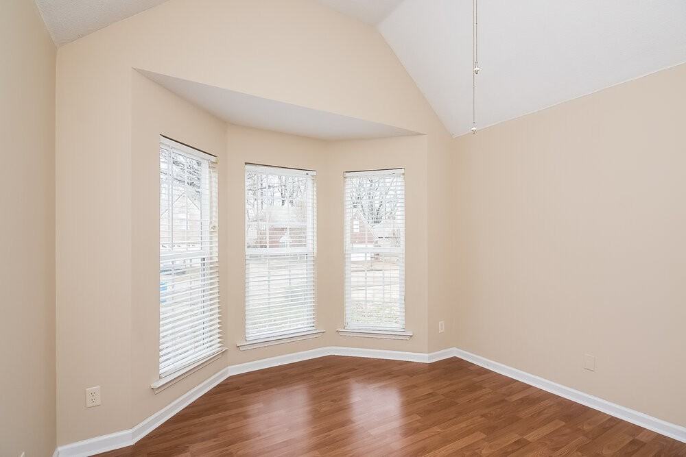 5400 Milton Ridge Dr - Photo 5 of 15