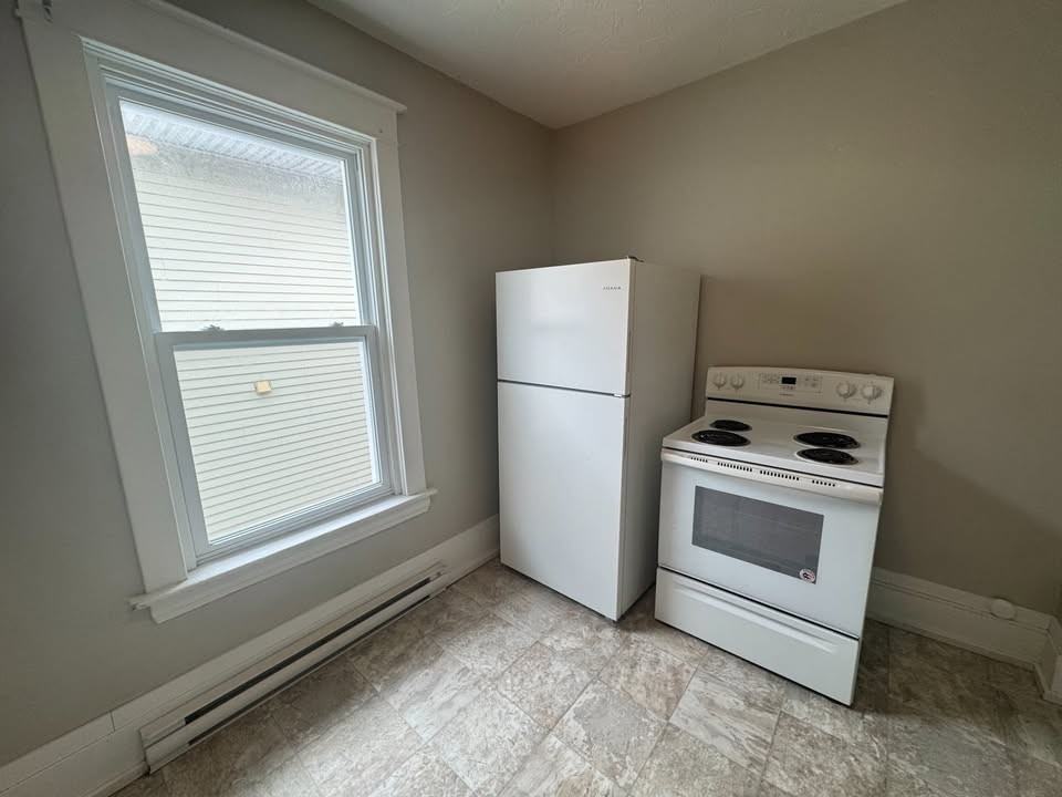 385 Lutz Street #3 - Photo 3 of 9