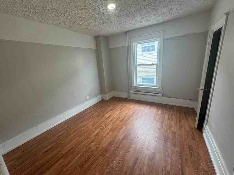 385 Lutz Street #3 - Photo 4 of 9