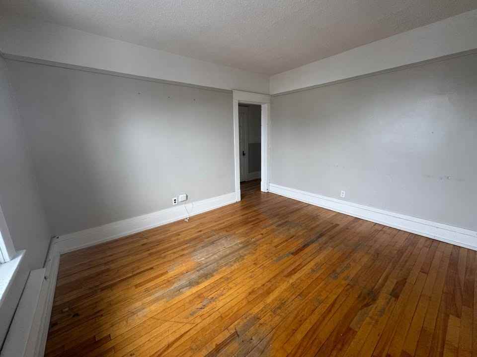 385 Lutz Street #3 - Photo 6 of 9