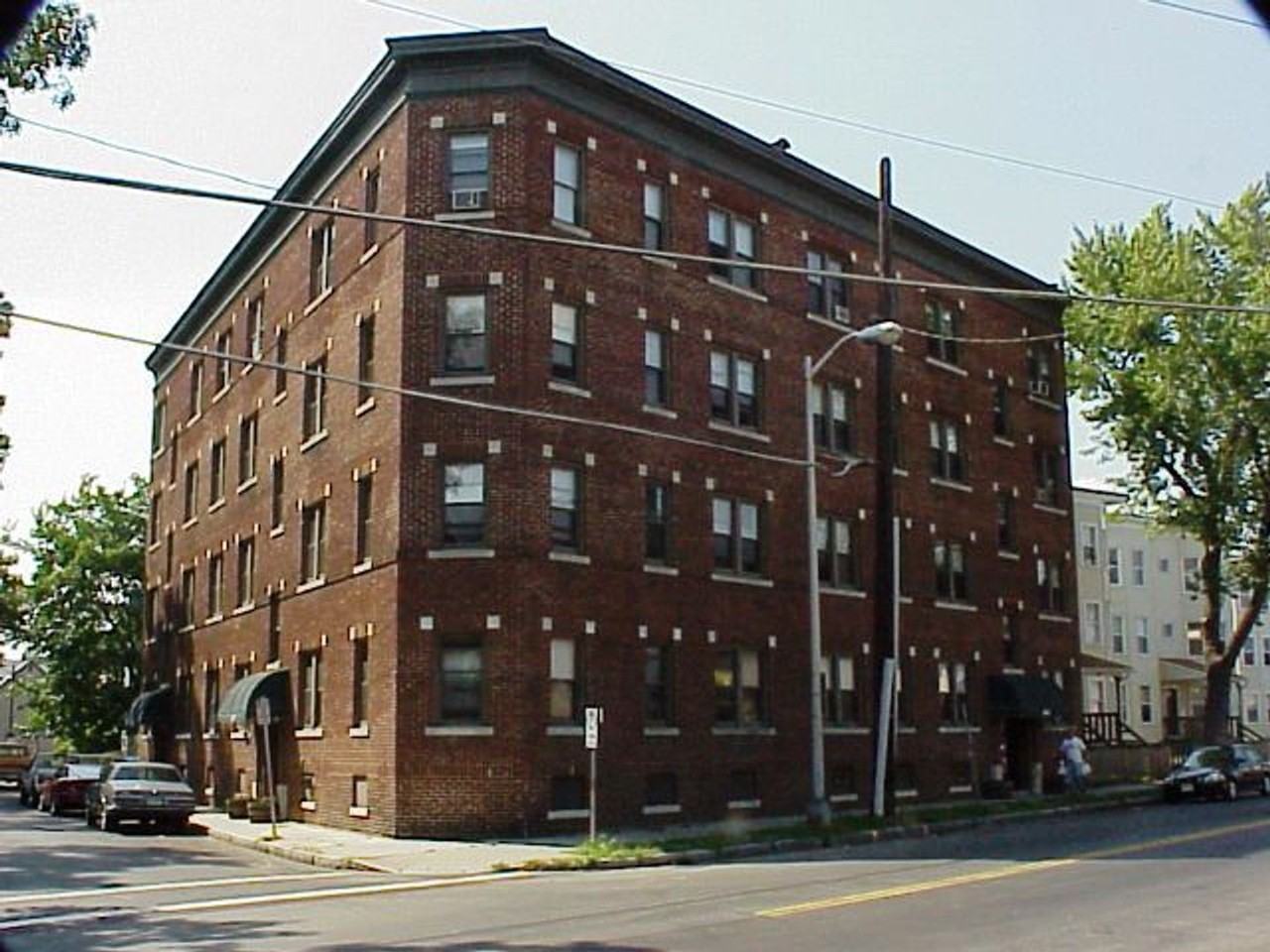 Cliftwood/Dickinson - Photo 7 of 16