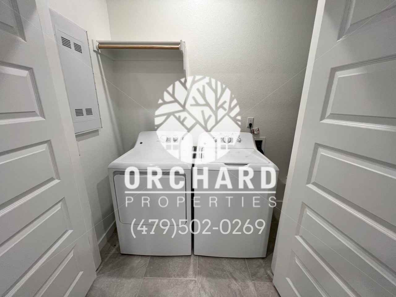 1900 E. Brookview Circle - Photo 5 of 21