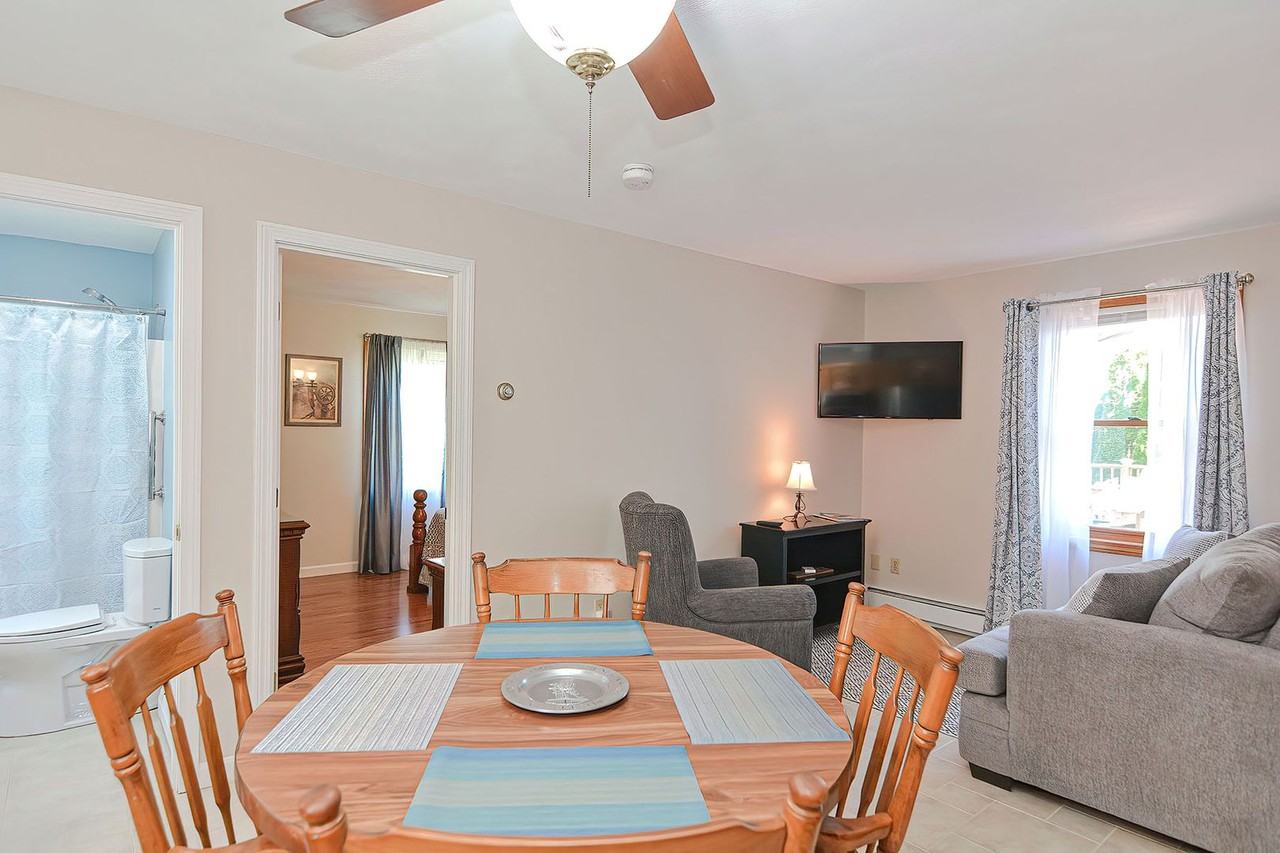 2 Mary Helen Way - Photo 4 of 12