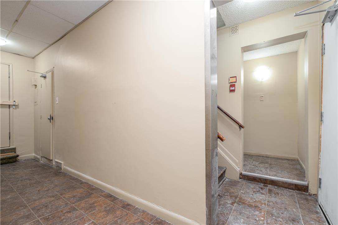 81 Euclid Ave #81 - Photo 3 of 9