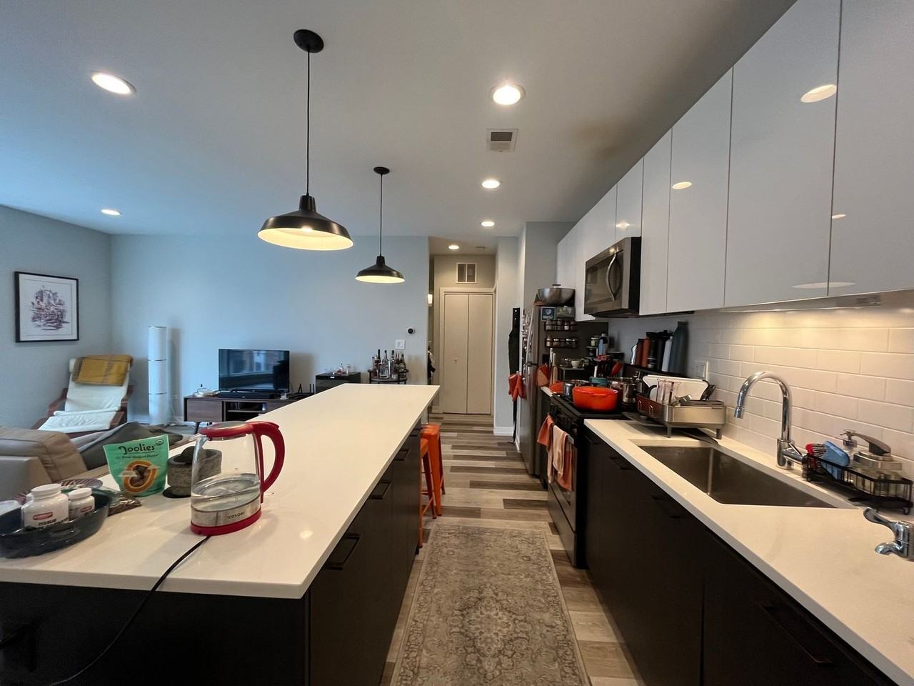 713 N Milwaukee - Photo 5 of 26