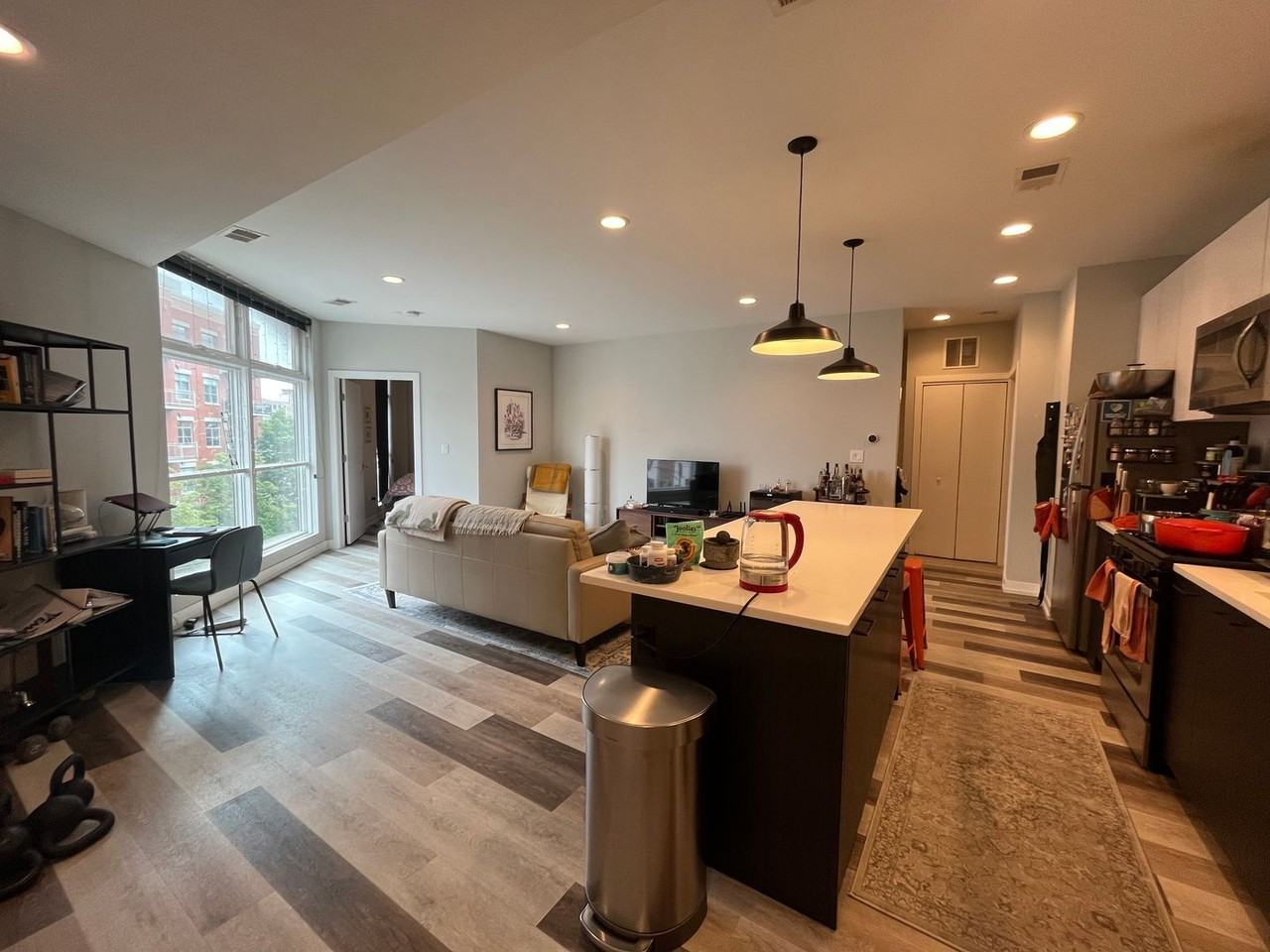 713 N Milwaukee - Photo 6 of 26