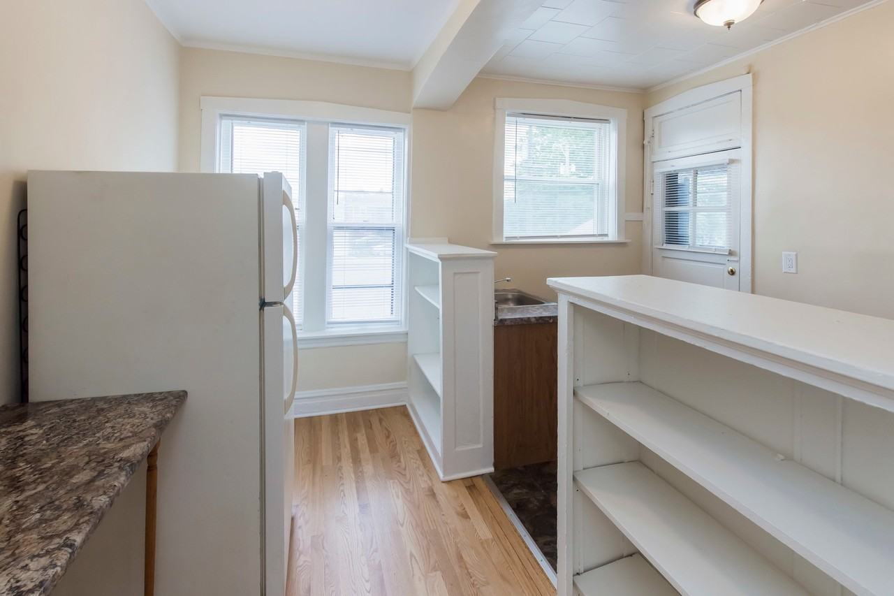 Lexington Oak Park, LLC - Photo 6 of 10