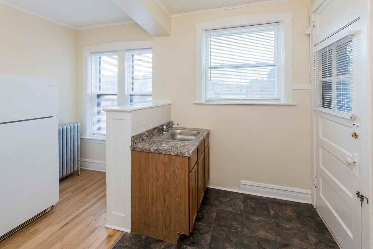 Lexington Oak Park, LLC - Photo 7 of 10