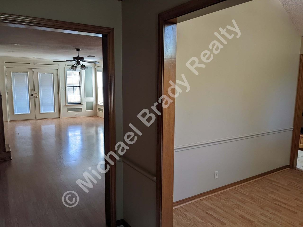 2145 N Aspenwood Dr - Photo 3 of 36